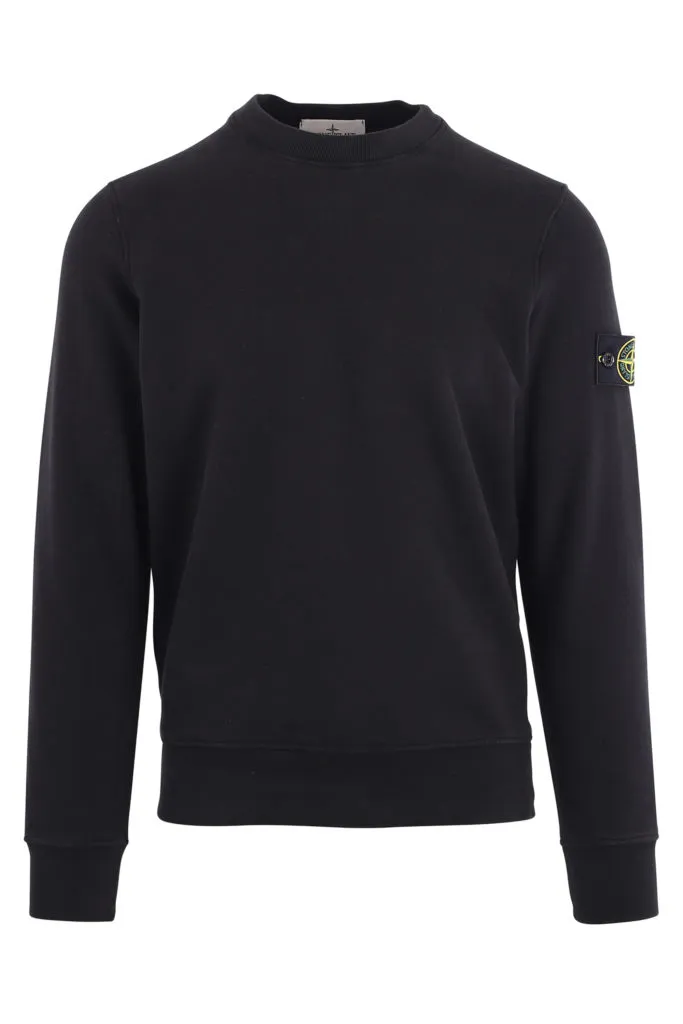 Sudadera negra con logo parche