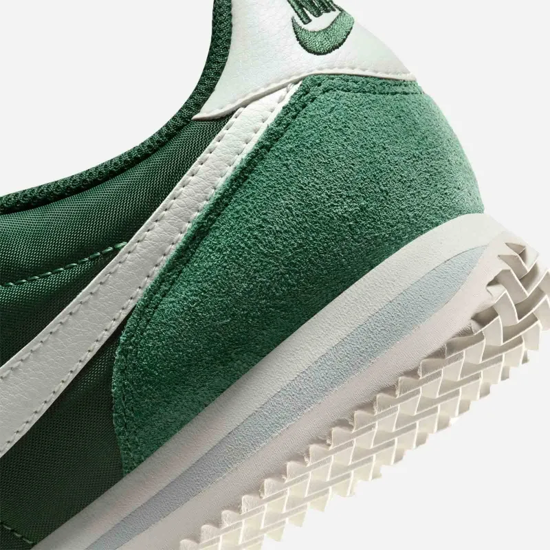 Zapatillas Nike Cortez DZ2795-300
